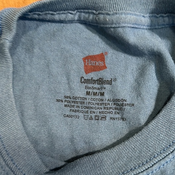 UGA University of Georgia Blue T-Shirt Size Medium 3/$20 - Picture 4 of 4